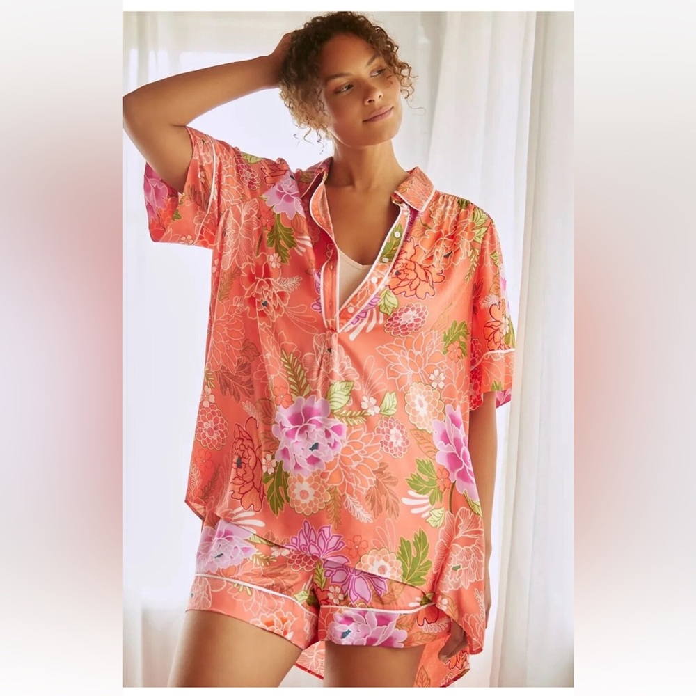 Anthropologie floral tunic with matching sleep shorts 2X